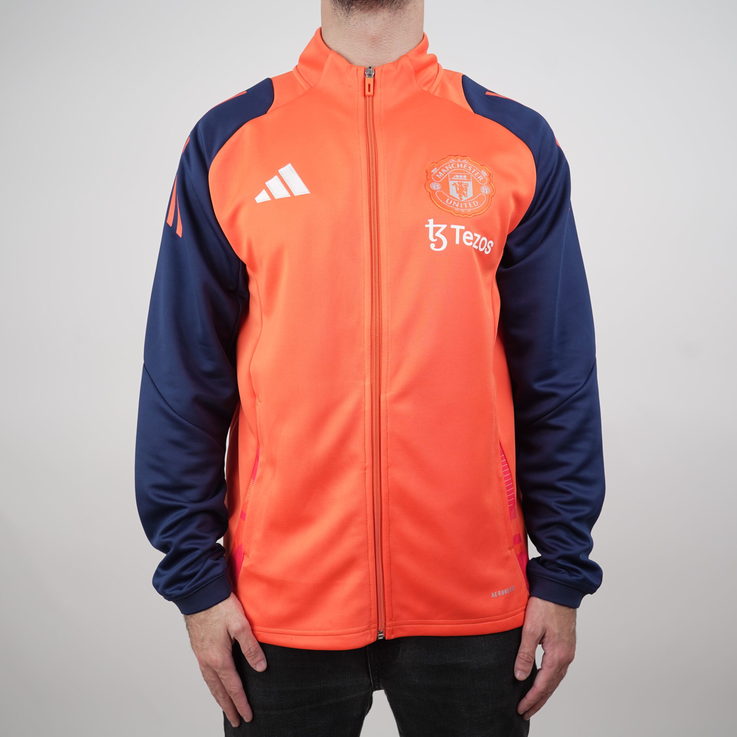 Man united orange jacket sale