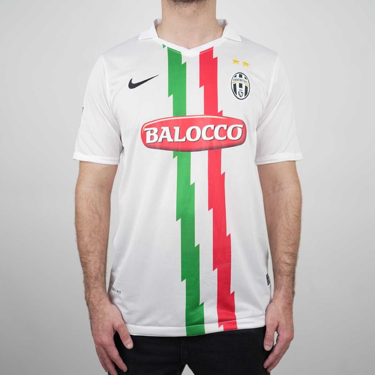 Juventus away jersey 2010/2011 Matador Design